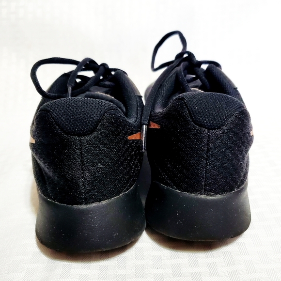 Nike Tanjun Women Running Sneakers Black/Rose/Bronze/Gold/Metallic Size 9.5 - Picture 12 of 13